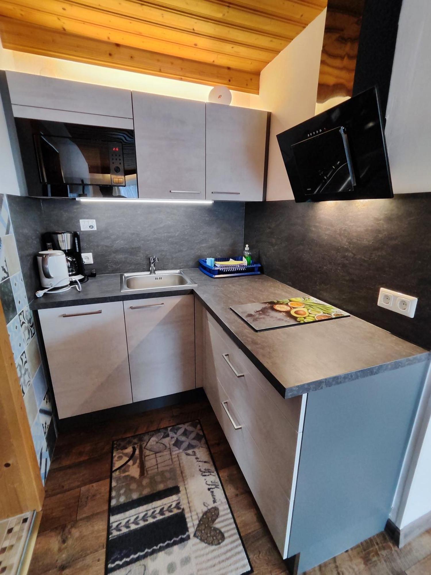 Apartmenthaus Bader 로이타쉬 외부 사진