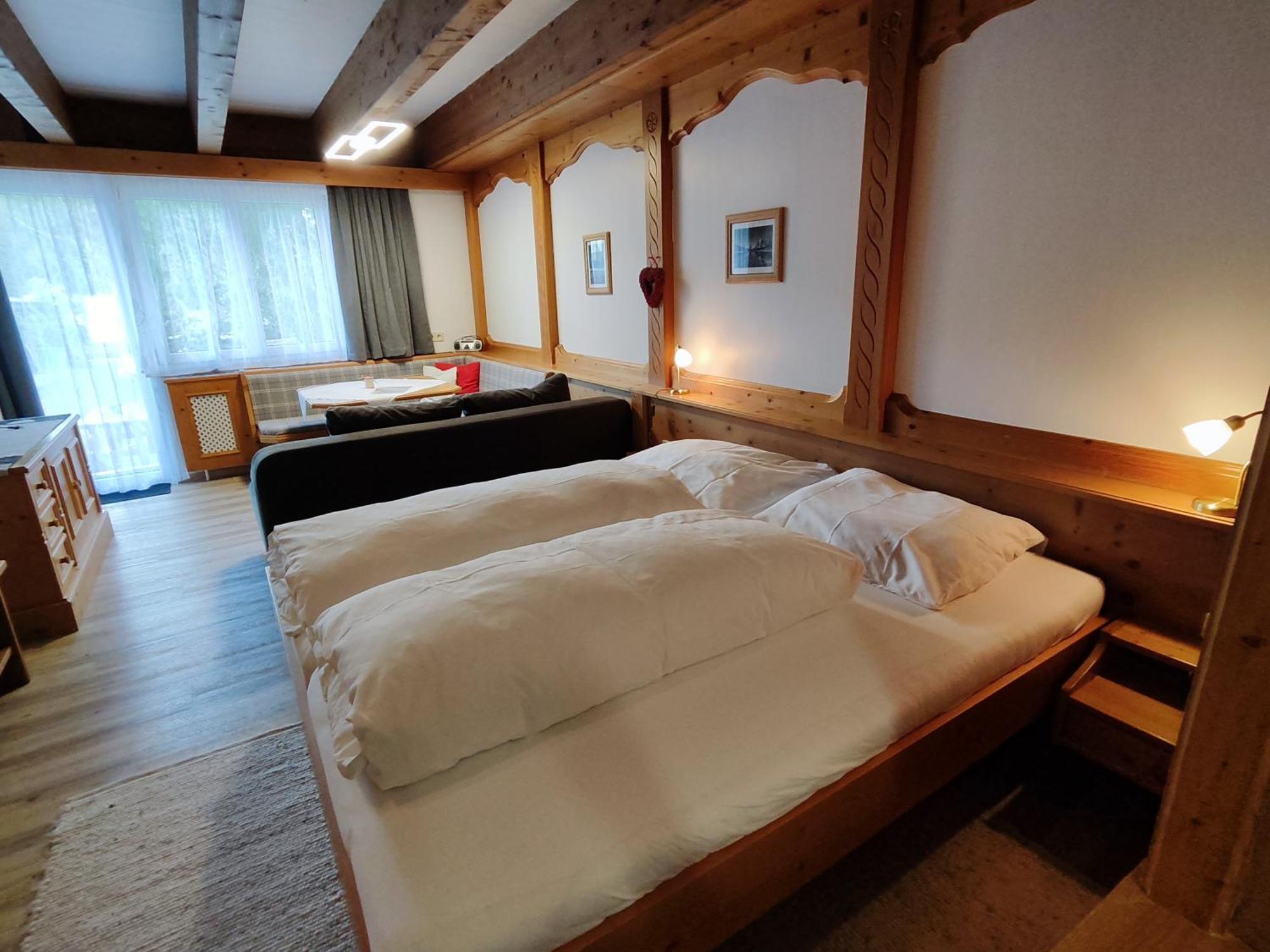 Apartmenthaus Bader 로이타쉬 외부 사진